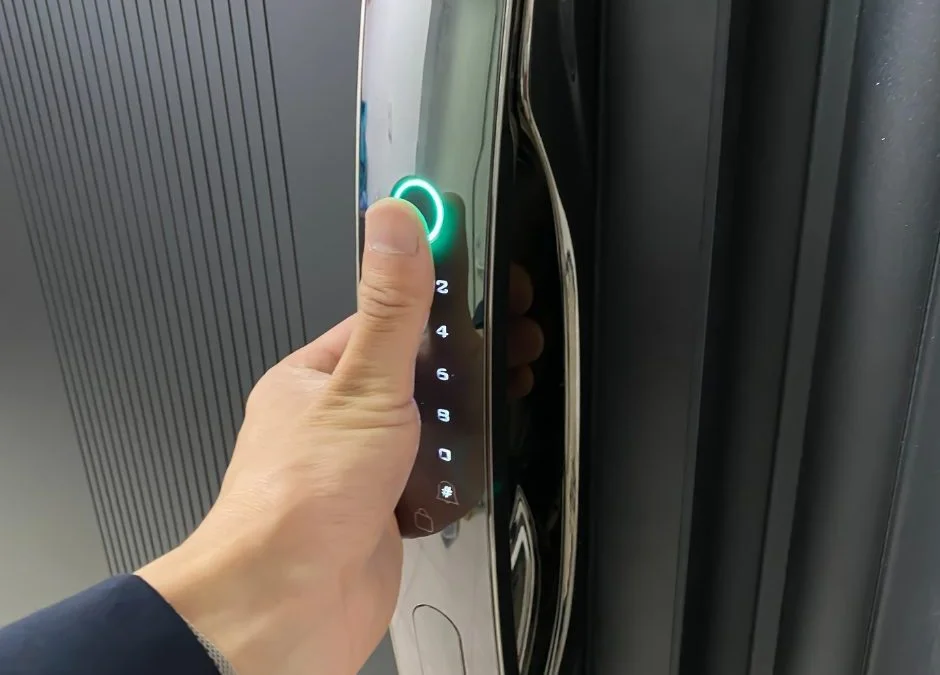 Benefits, Risks, and How to Choose the Right Smart Locks